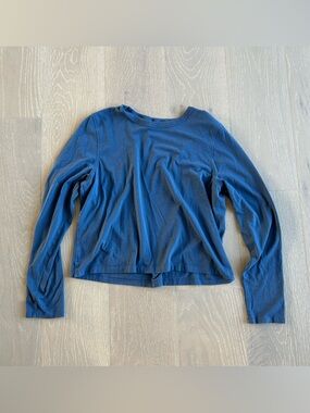 lululemon athletica classic fit cotton blend long sleeve crop